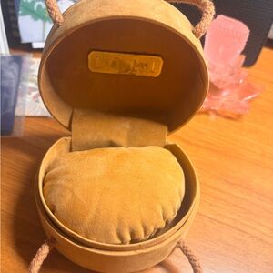 Elle Tan Velvet Jewelry Box